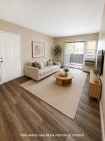 featured image of 506 E Barham Dr