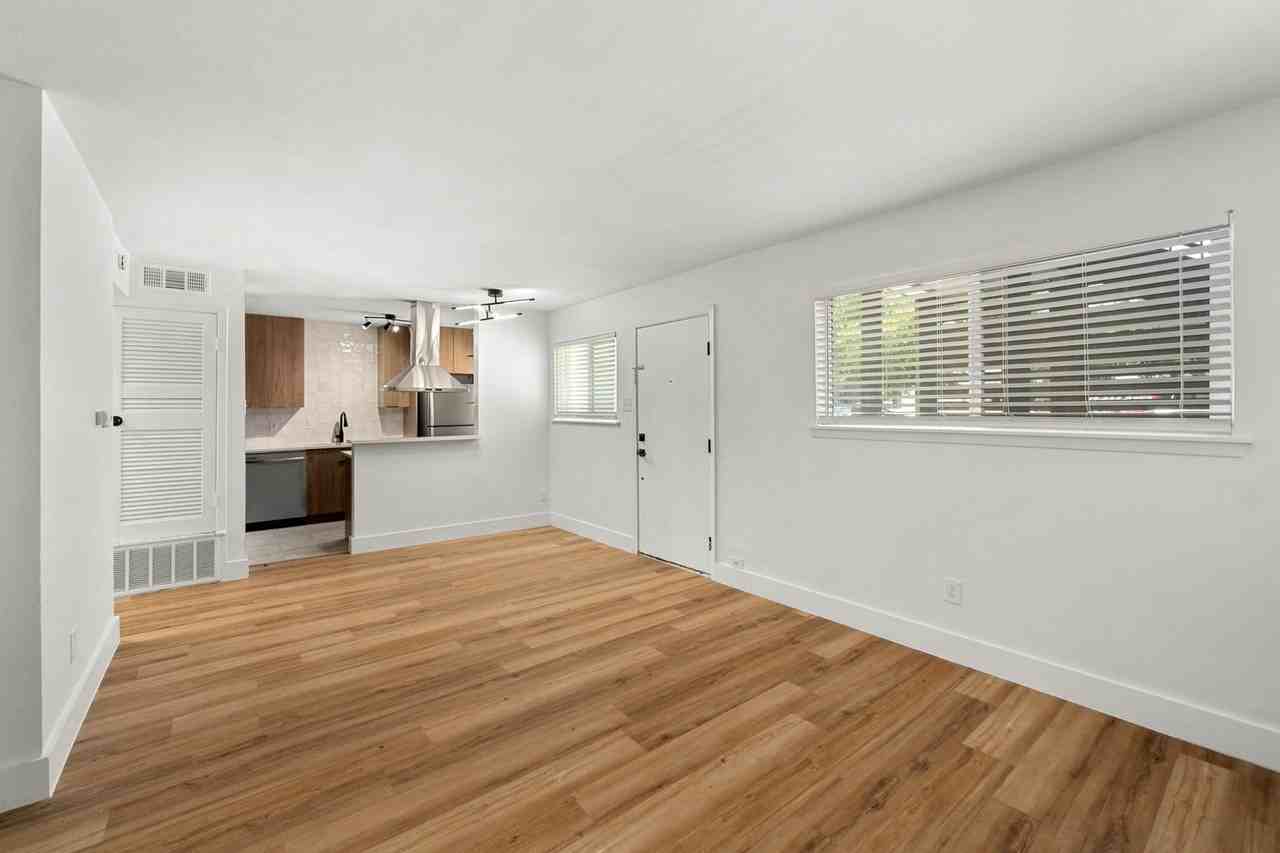 CrestHaus Apartments, LLC - Photo 2 of 47