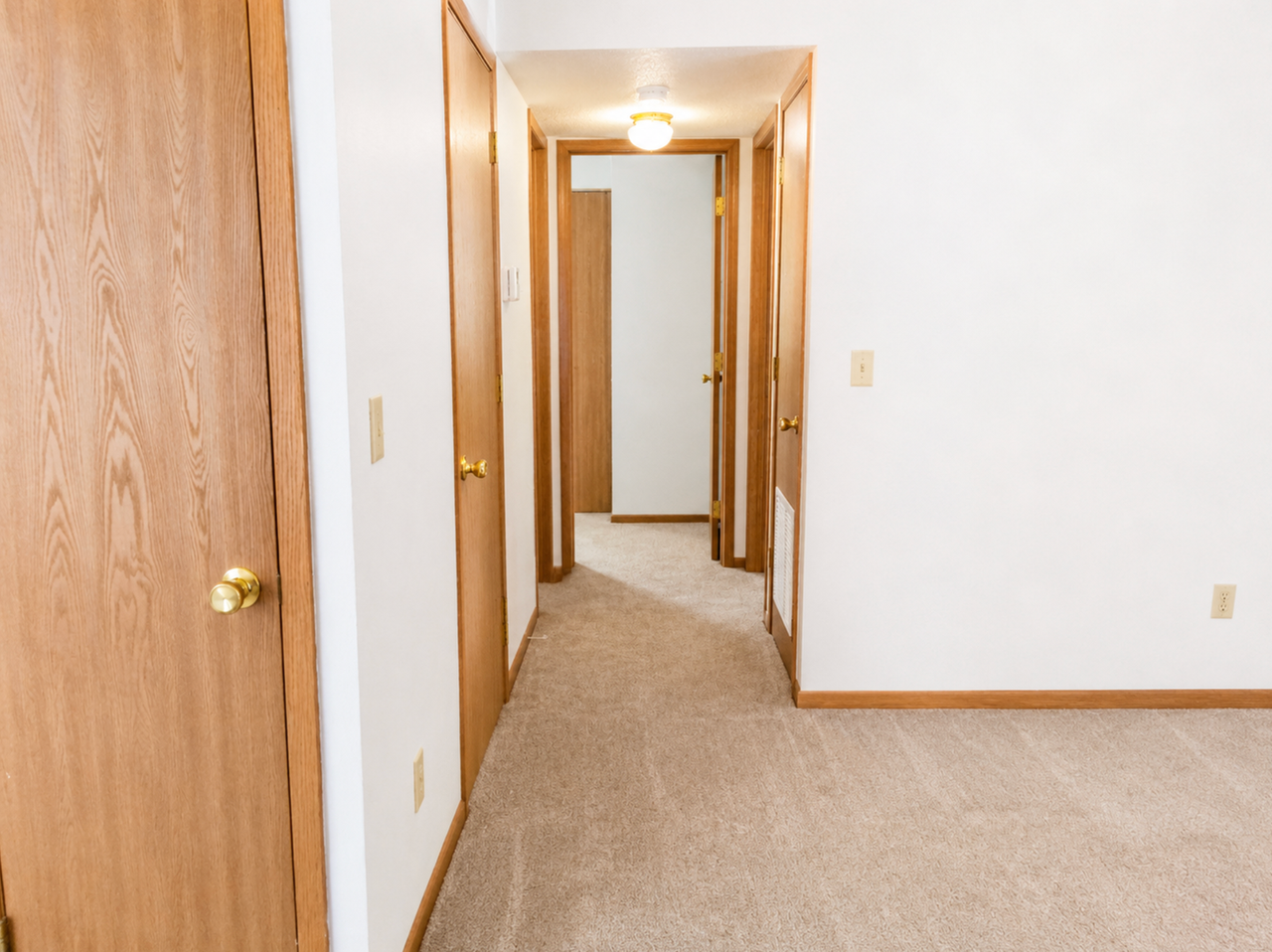 Belcrest Apartments - Photo 7 of 13