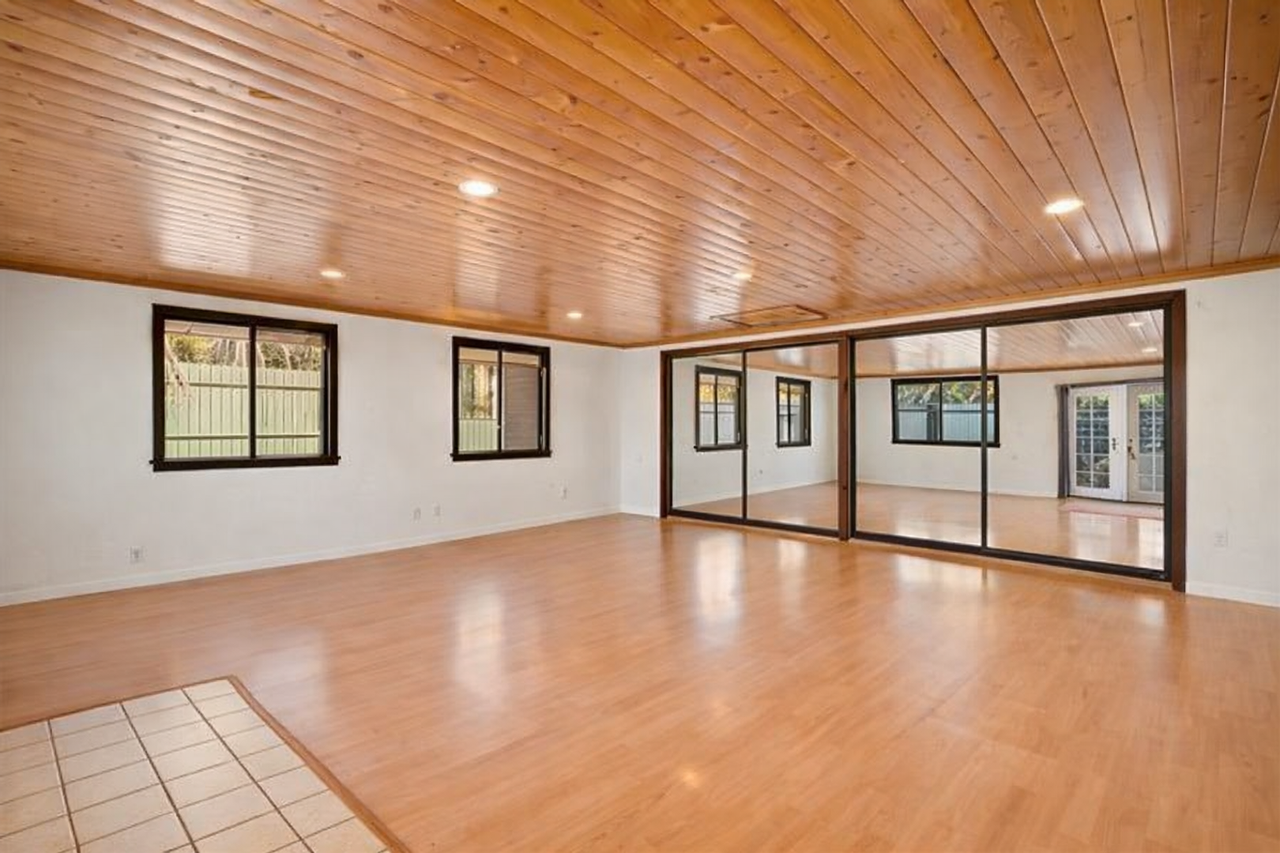 2846 Omaopio Rd #B - Photo 4 of 7