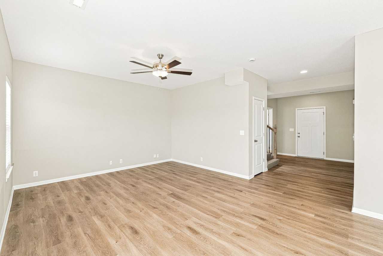9130 Sw 2nd St - Photo 2 of 20