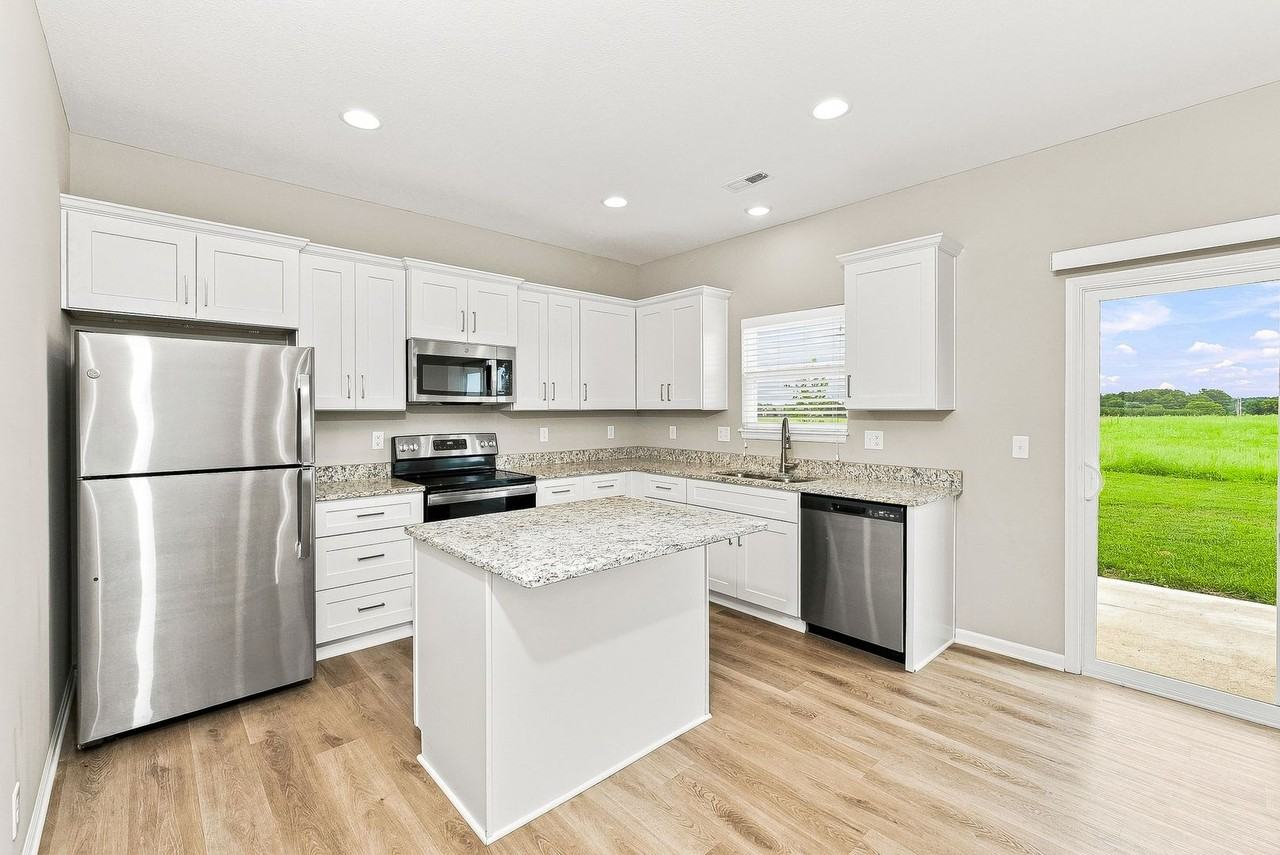 9130 Sw 2nd St - Photo 5 of 20