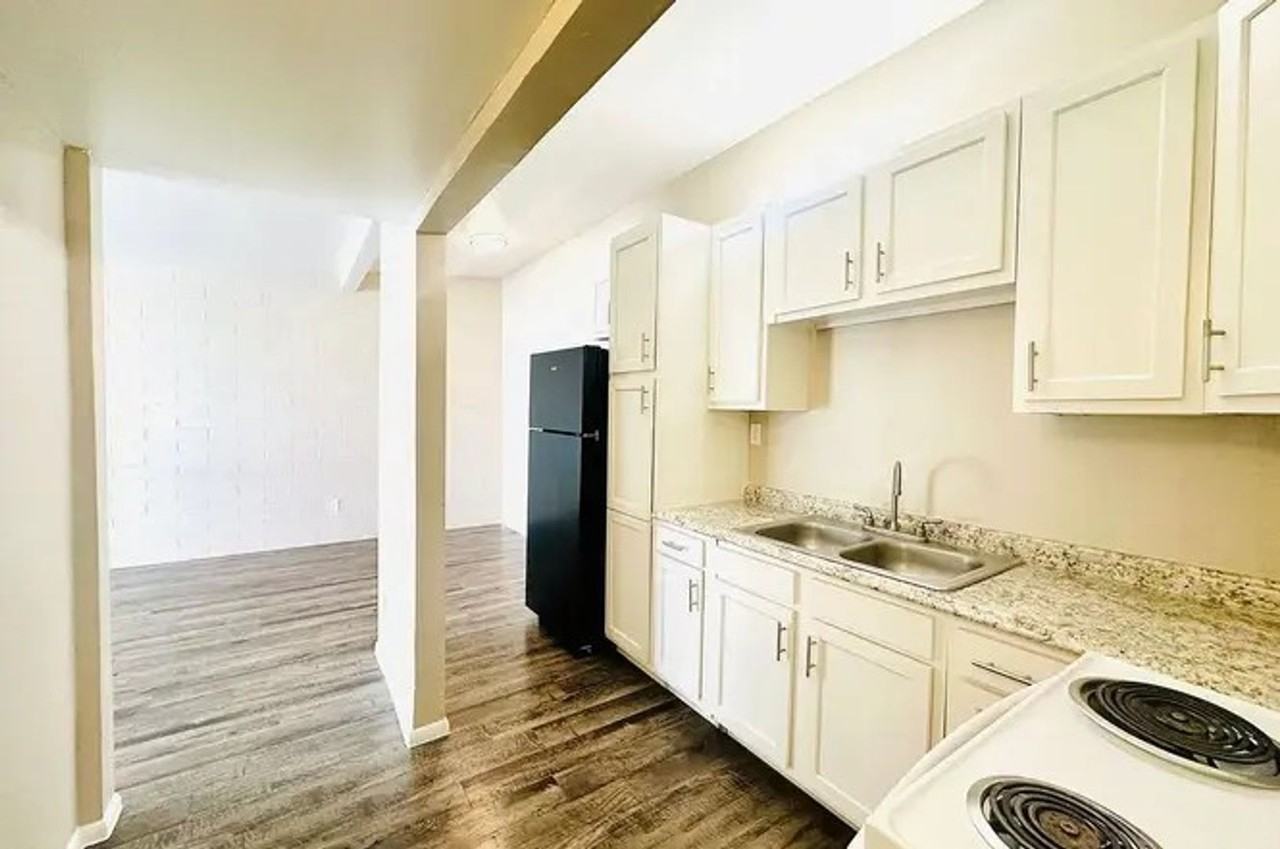 114 W. Laguna St. Tucson, AZ 85705 - Photo 3 of 11