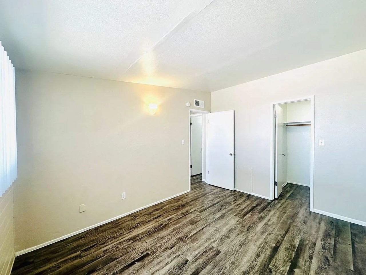114 W. Laguna St. Tucson, AZ 85705 - Photo 4 of 11