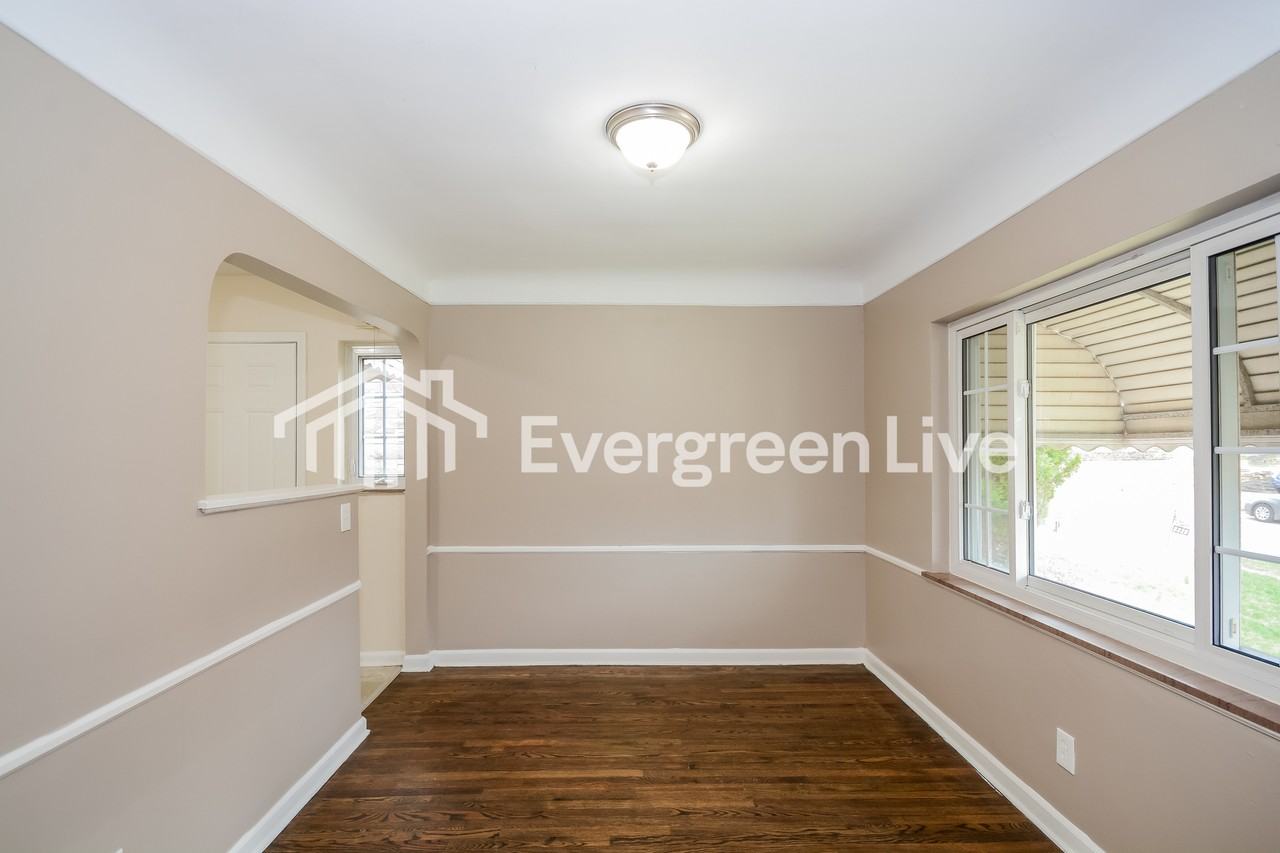 8334 Mayfair St - Photo 5 of 15