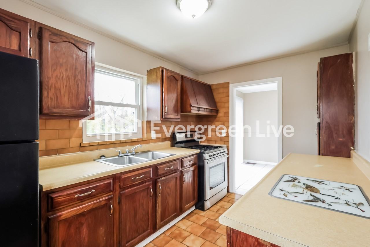 6824 Tarawa Dr - Photo 7 of 15
