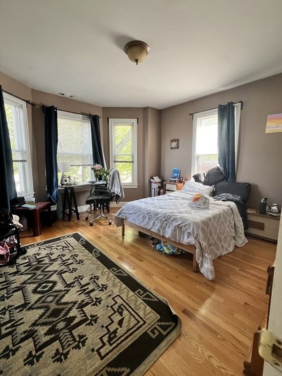 28 Aldrich St - Photo 5 of 9