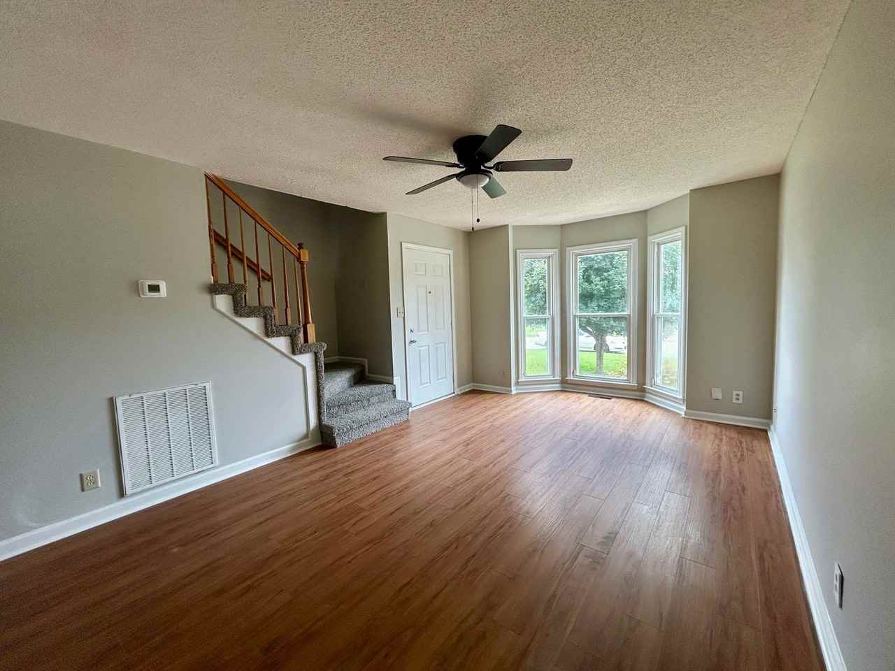 1225 Cobblestone Ln - Photo 7 of 44