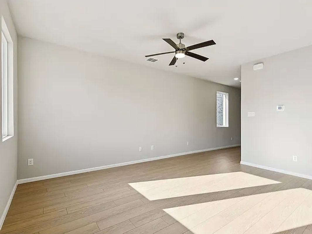 920 Santa Lucia Dr - Photo 6 of 10
