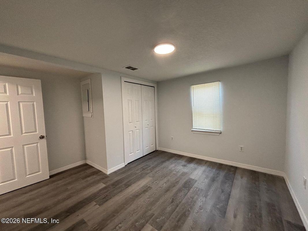 9454 Campus Ave - Photo 7 of 17