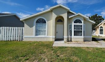 featured image of 2370 Harbor Town Dr