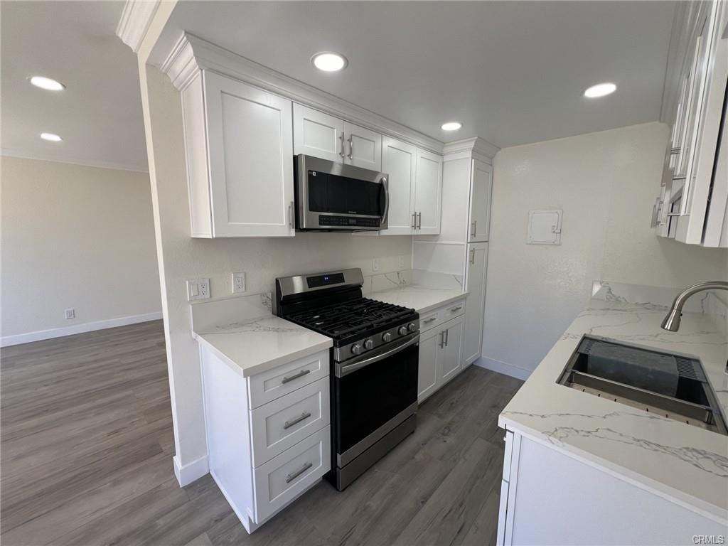 12545 Cuesta Dr - Photo 5 of 6