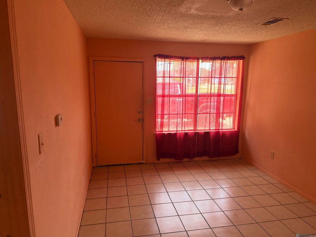 6879 Cezanne Ave ##C - Photo 2 of 5