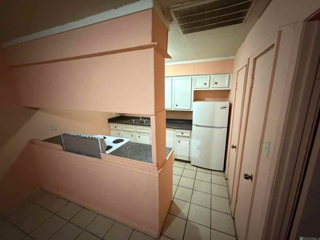 6879 Cezanne Ave ##C - Photo 3 of 5