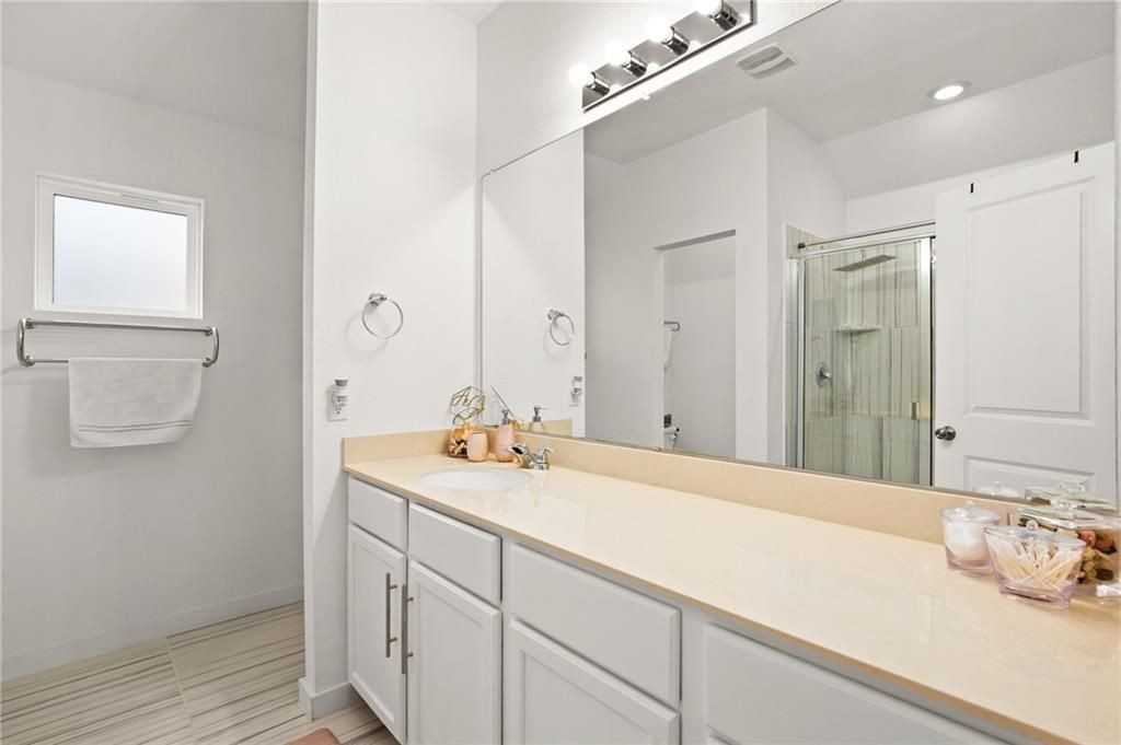 16911 Alturas Ave - Photo 5 of 9
