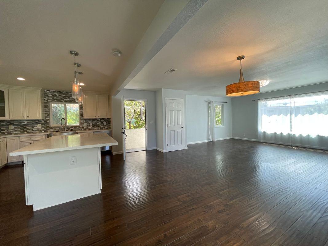 1256 64th St - Photo 3 of 4