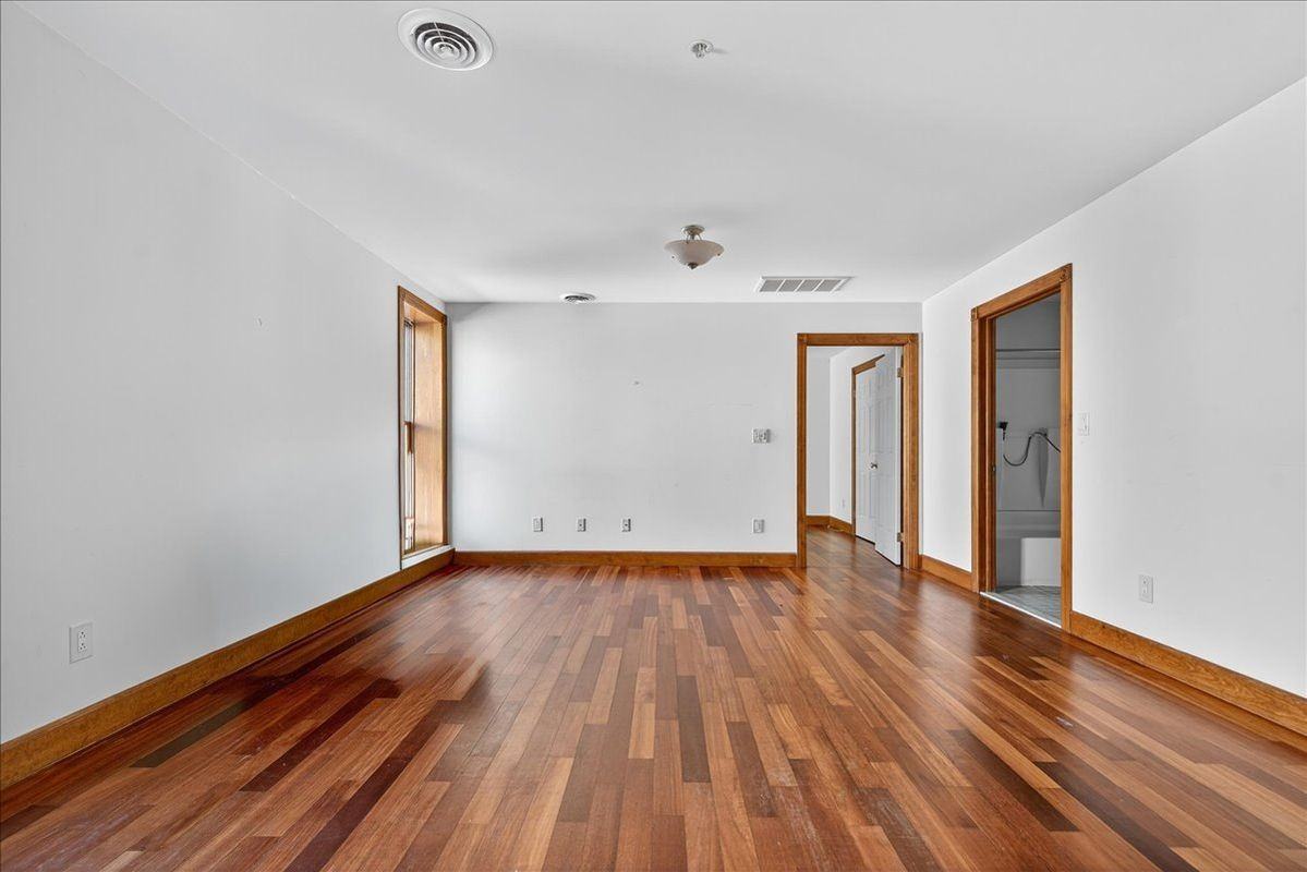 432 Broadway 26 - Photo 3 of 14
