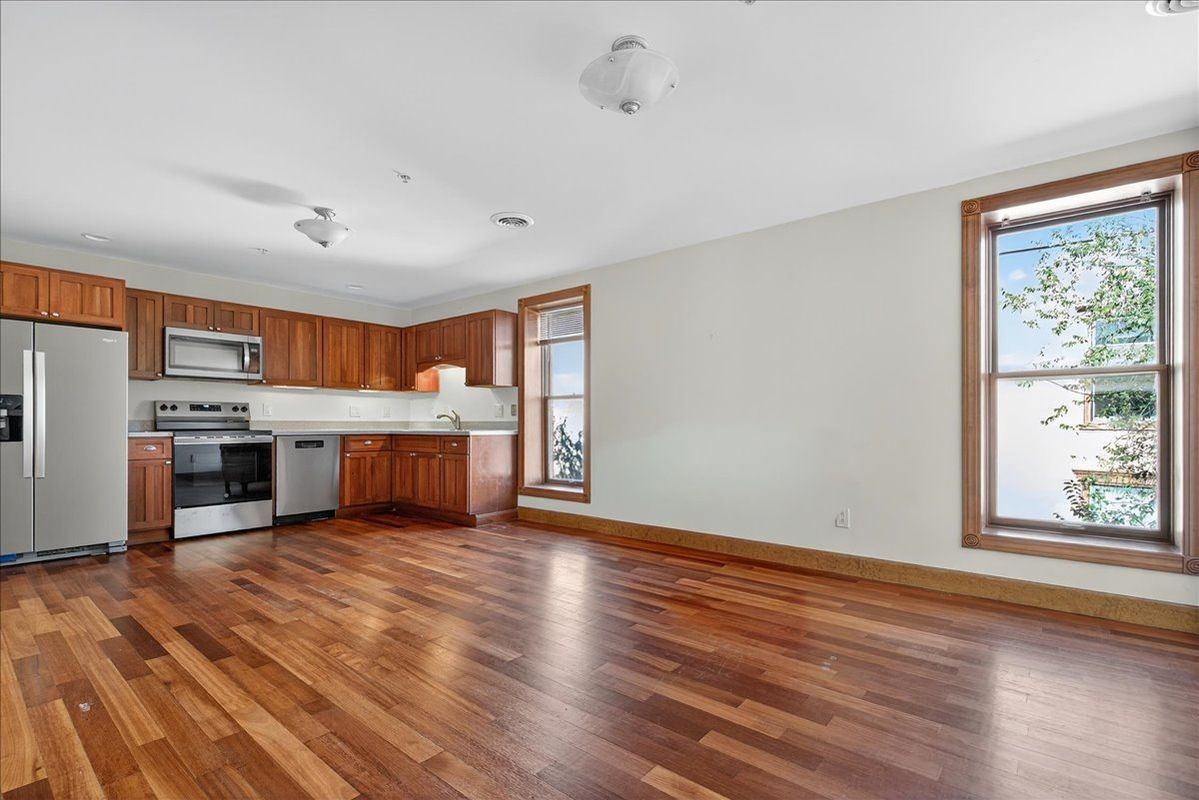 432 Broadway 26 - Photo 6 of 14