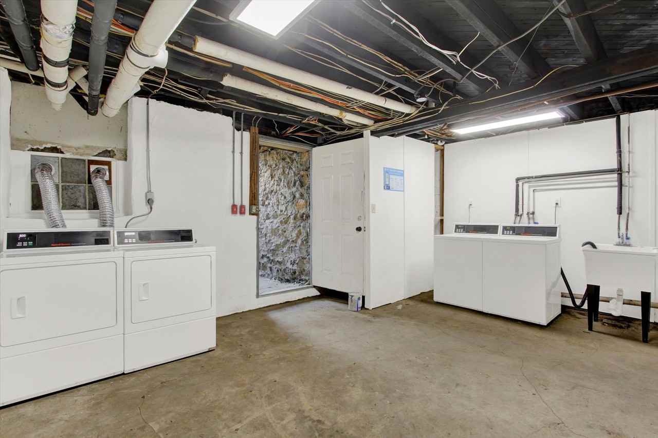 715 Oak Hill Ave #715-3S - Photo 3 of 19