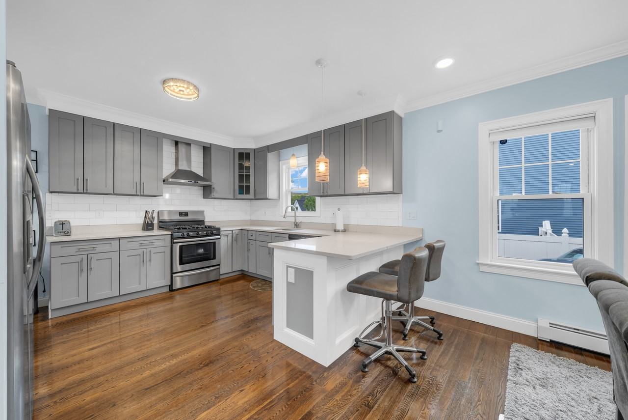 72 Main St #1 - Photo 2 of 24