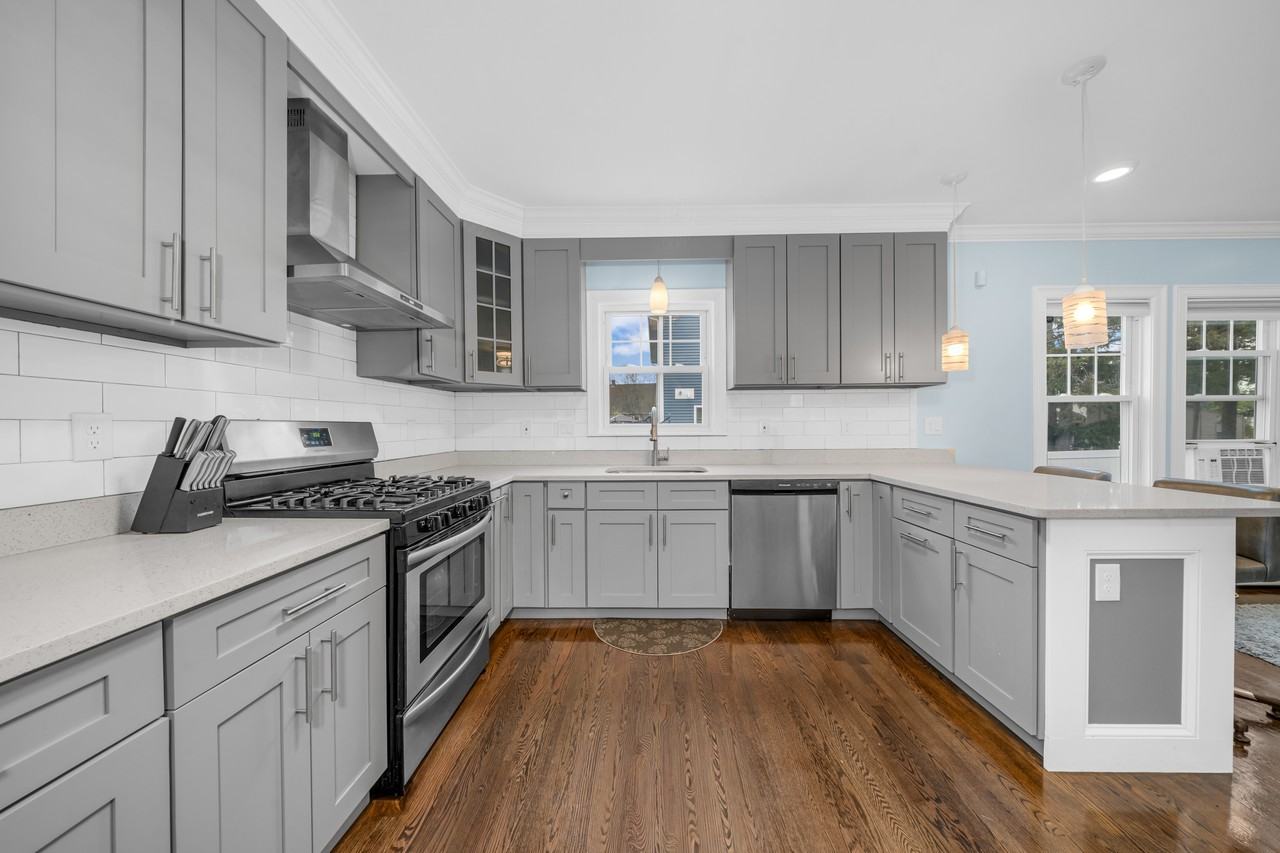 72 Main St #1 - Photo 4 of 24