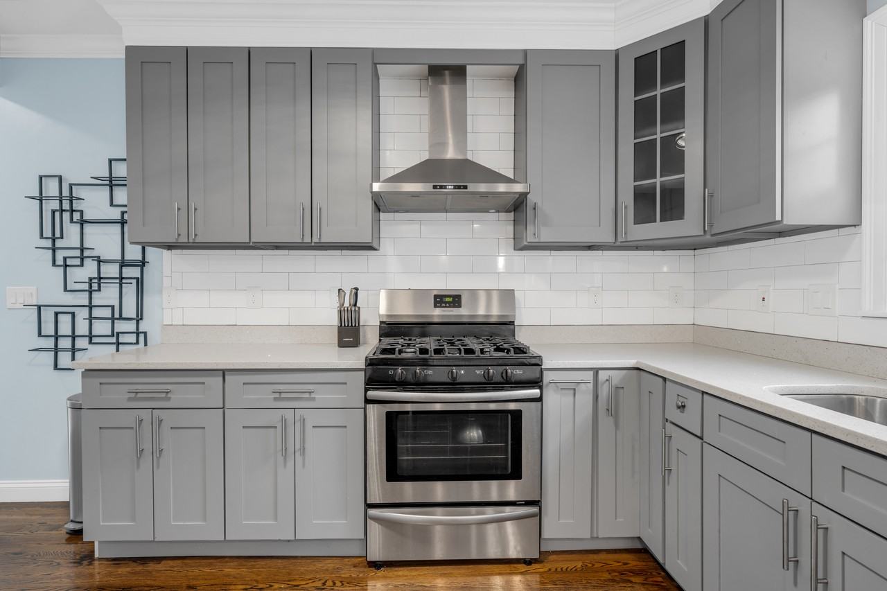 72 Main St #1 - Photo 5 of 24