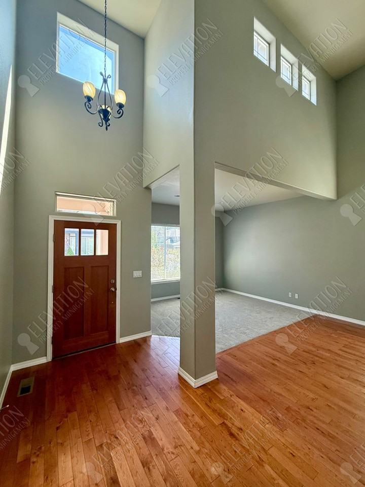 60974 Snowbrush Dr - Photo 2 of 29