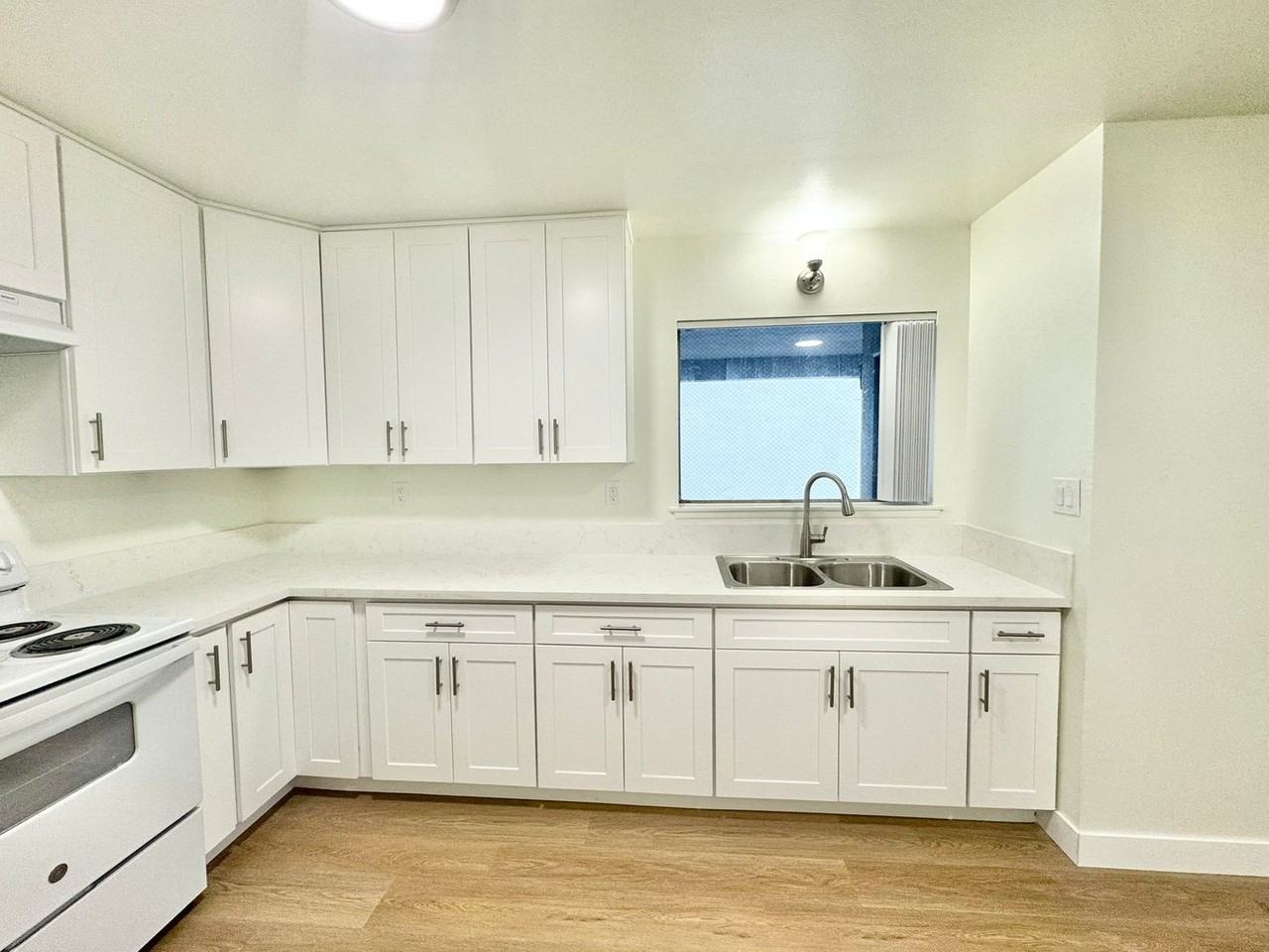 13101 Benton St. - Photo 5 of 20