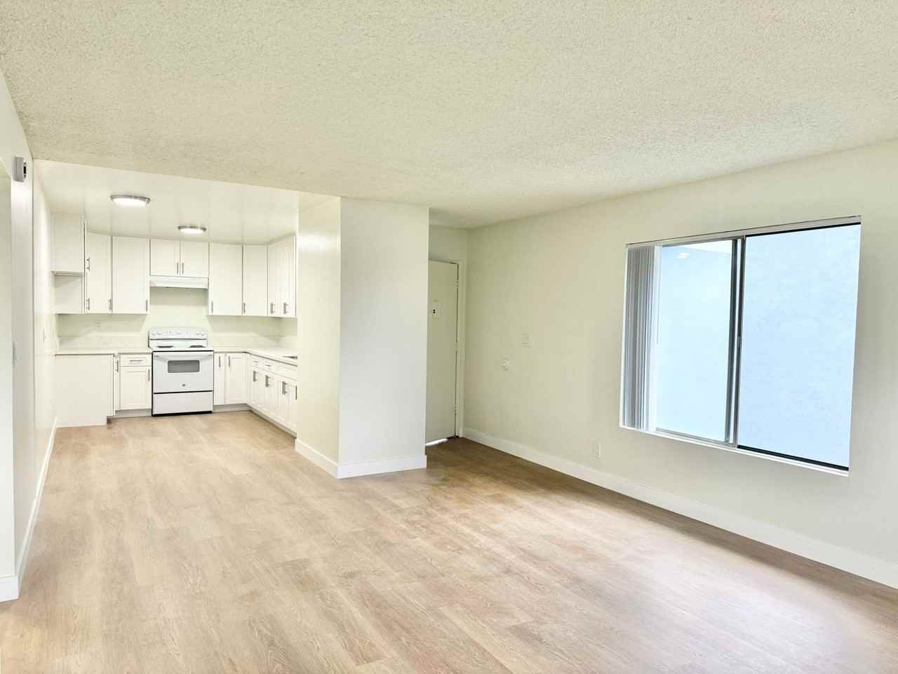 13101 Benton St. - Photo 7 of 20