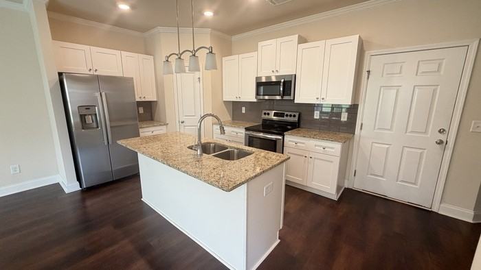 4205 Fulson Ct - Photo 3 of 14