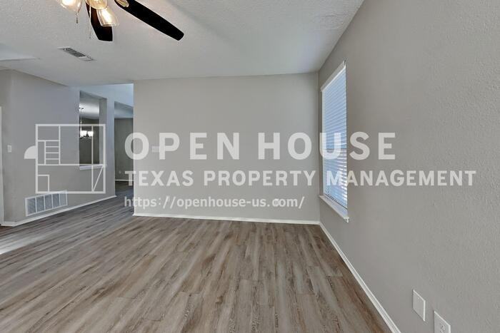 5305 Rio Bravo Dr - Photo 4 of 20