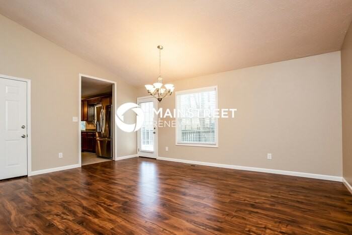 4366 Wesley Dr - Photo 5 of 15
