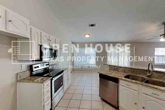 543 Freestone Dr - Photo 6 of 23