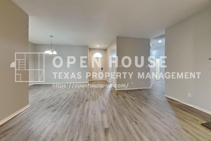 4148 Bedington Ln - Photo 4 of 20