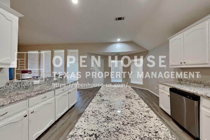 4148 Bedington Ln - Photo 6 of 20