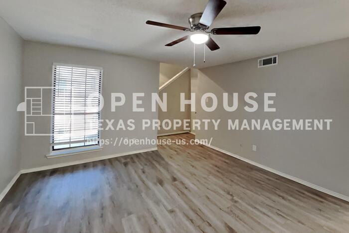 774 Eiffel Dr - Photo 4 of 21
