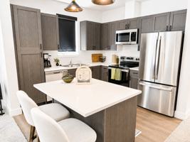 featured image of 707 Victory Ln
