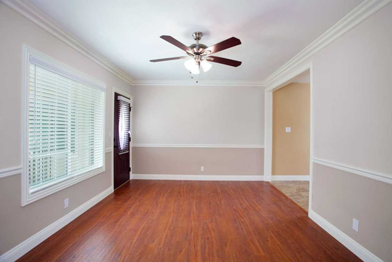 415 E Foothill Blvd - Photo 5 of 18