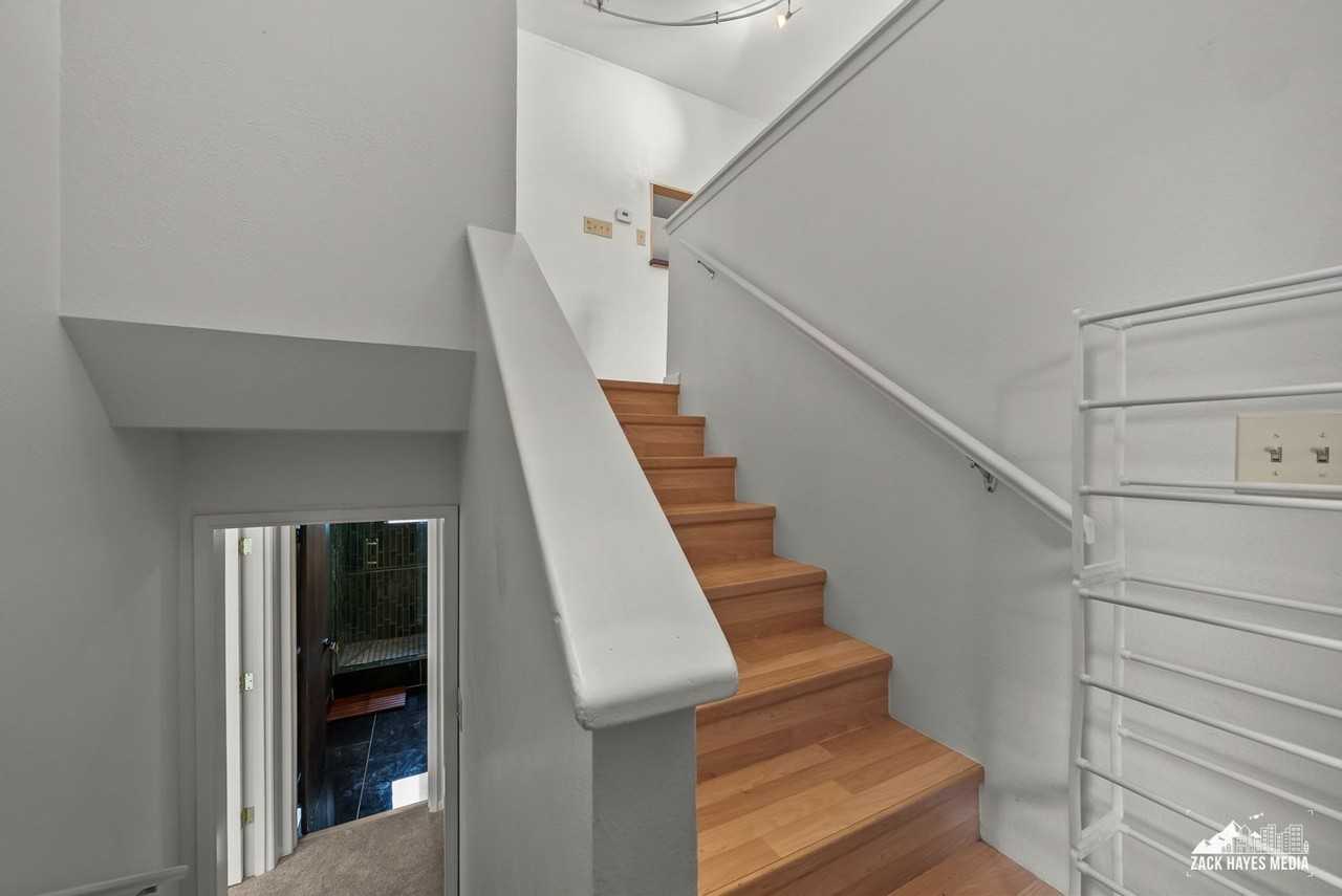 4071 Macinnes St - Photo 7 of 50