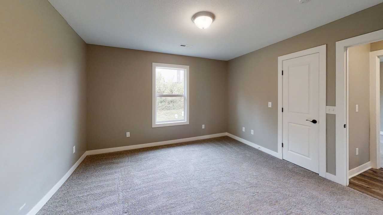 11867 Ridgeway Dr - Photo 5 of 9