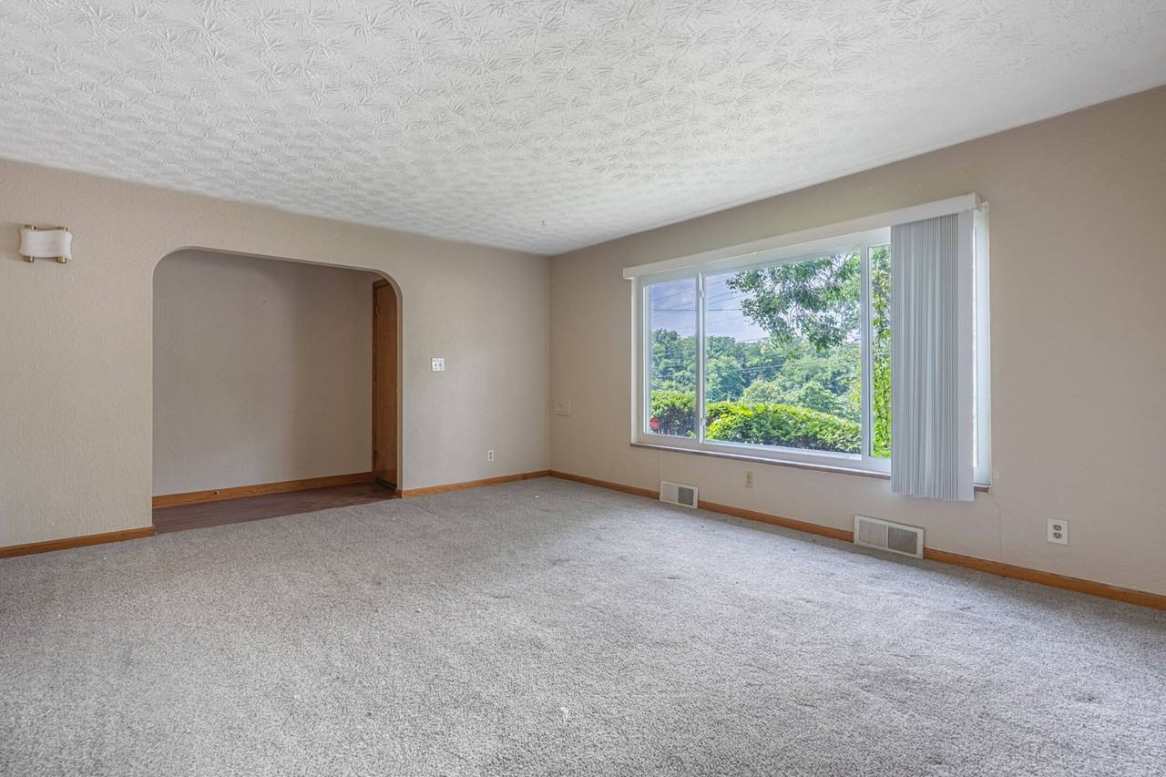 1822 W Schantz Ave #1822 - Photo 3 of 28