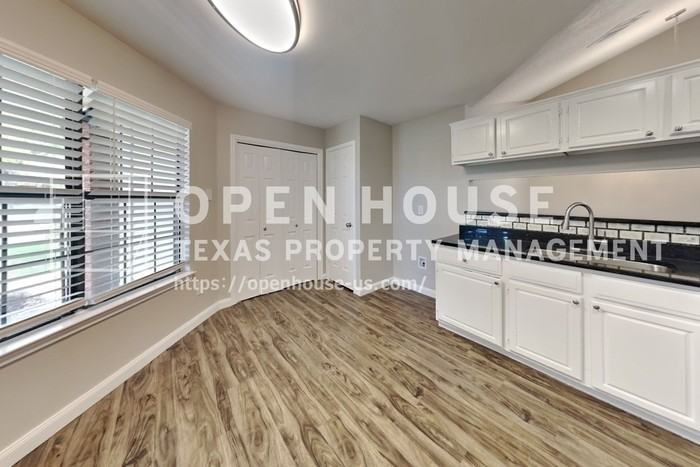 3006 Sierra Dr - Photo 7 of 21