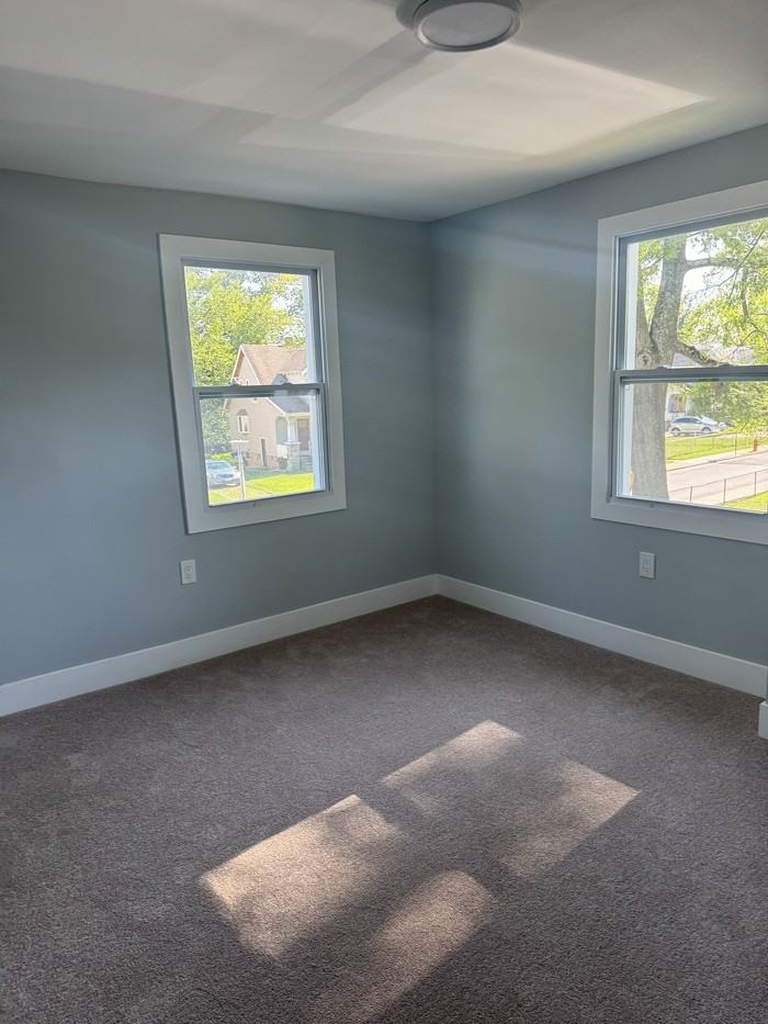 5599 Craig Ave - Photo 5 of 7
