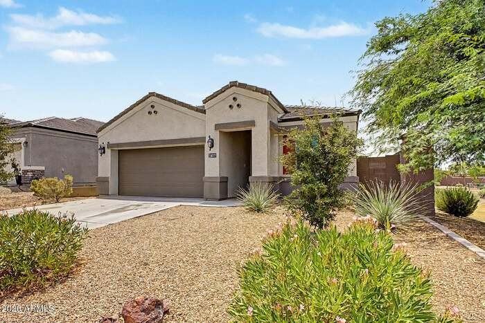 30777 W Picadilly Rd - Photo 3 of 27