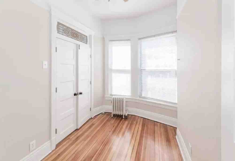 W Dickens Ave & N Clark St - Photo 6 of 14