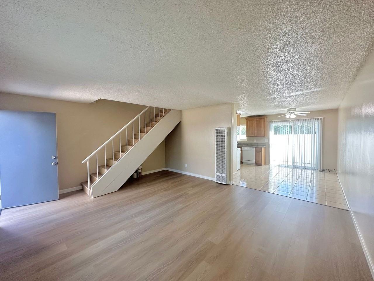 2810 -2820 Huntington St & 312 - 324 Clay Avenue - Photo 4 of 16