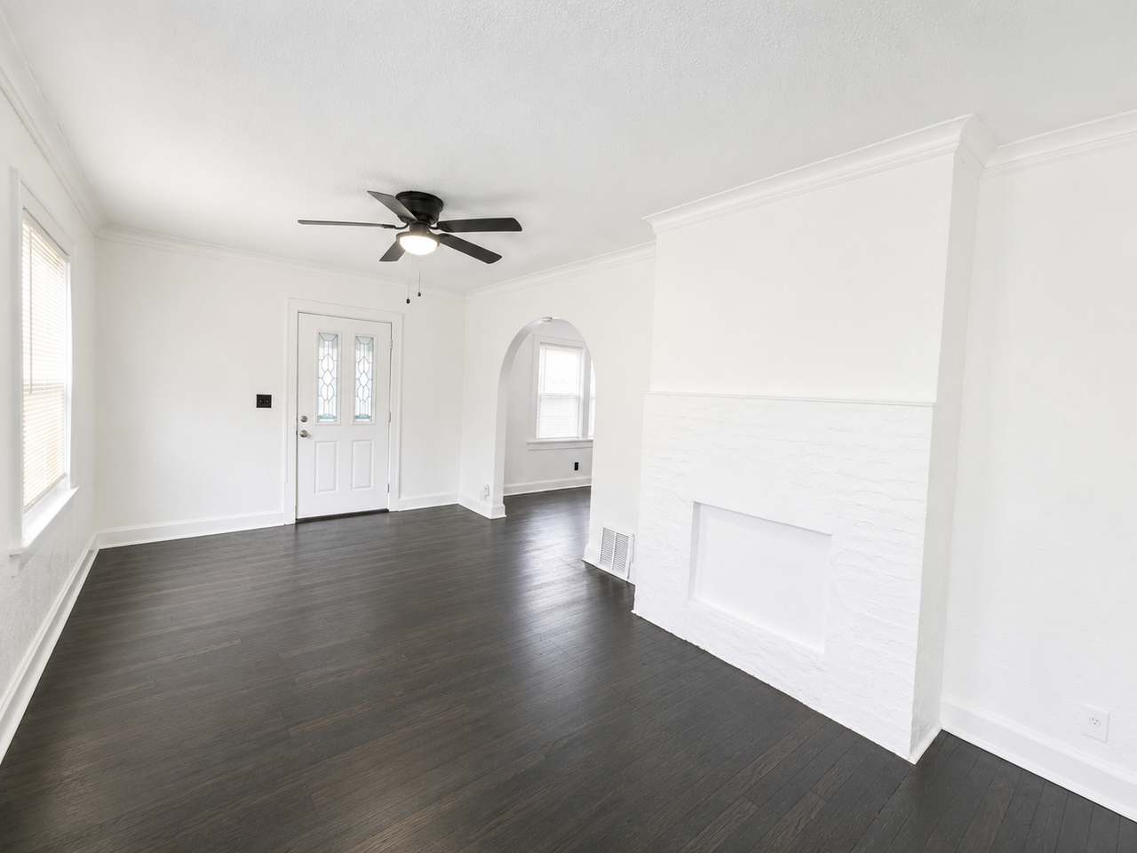 6425 Hagerwood Rd - Photo 4 of 18
