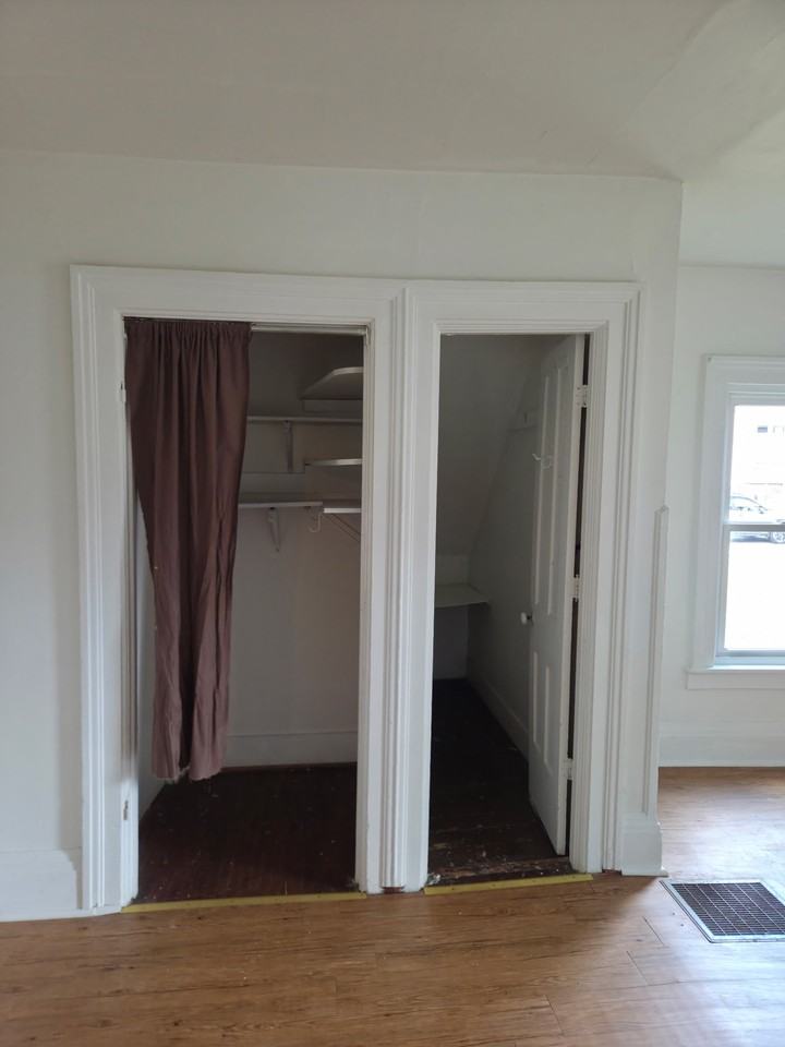 352 Milton Ave - Photo 5 of 5