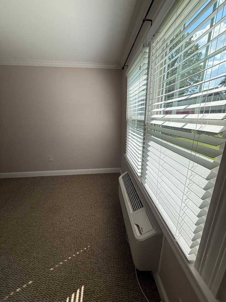 83 Curtis Ave #4 - Photo 6 of 23