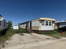 featured image of 400 E 1st St
